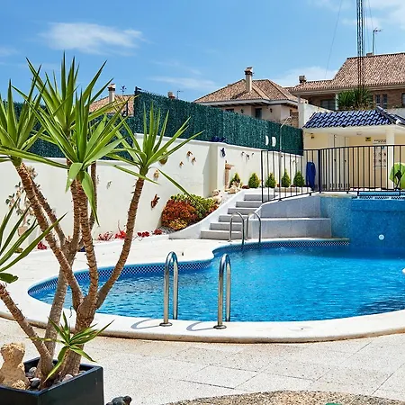 Villas De La Veleta بيت للعطل تورّيفيِخا